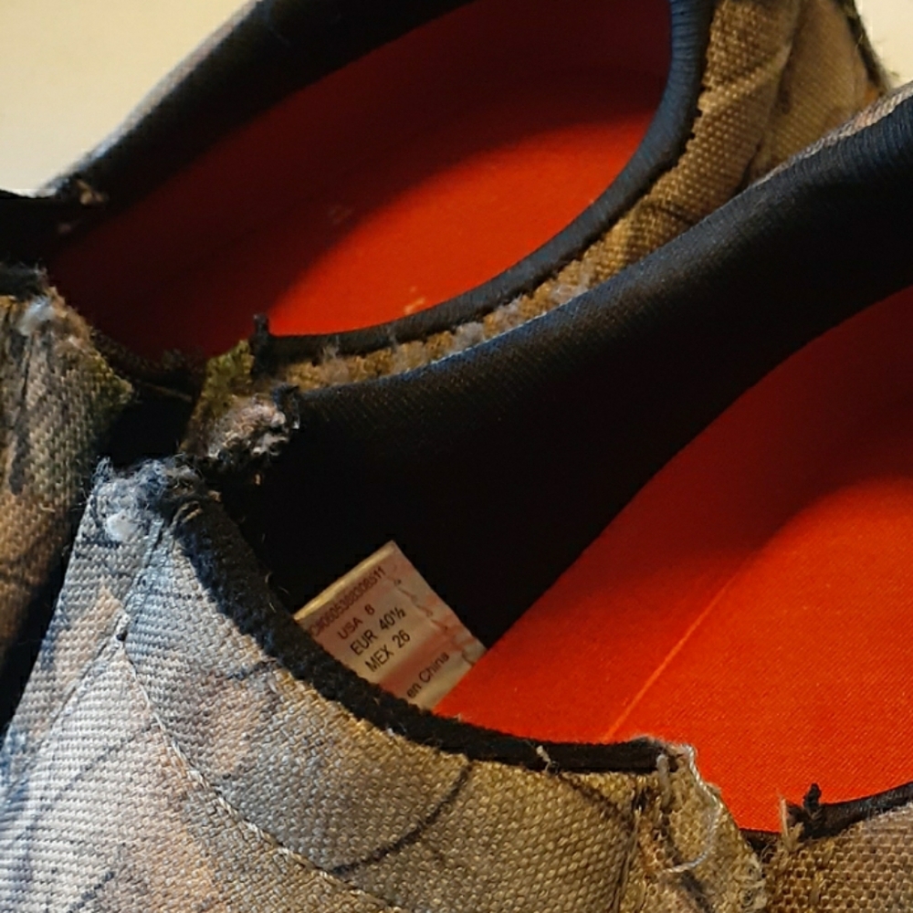 Wrangle  shoe